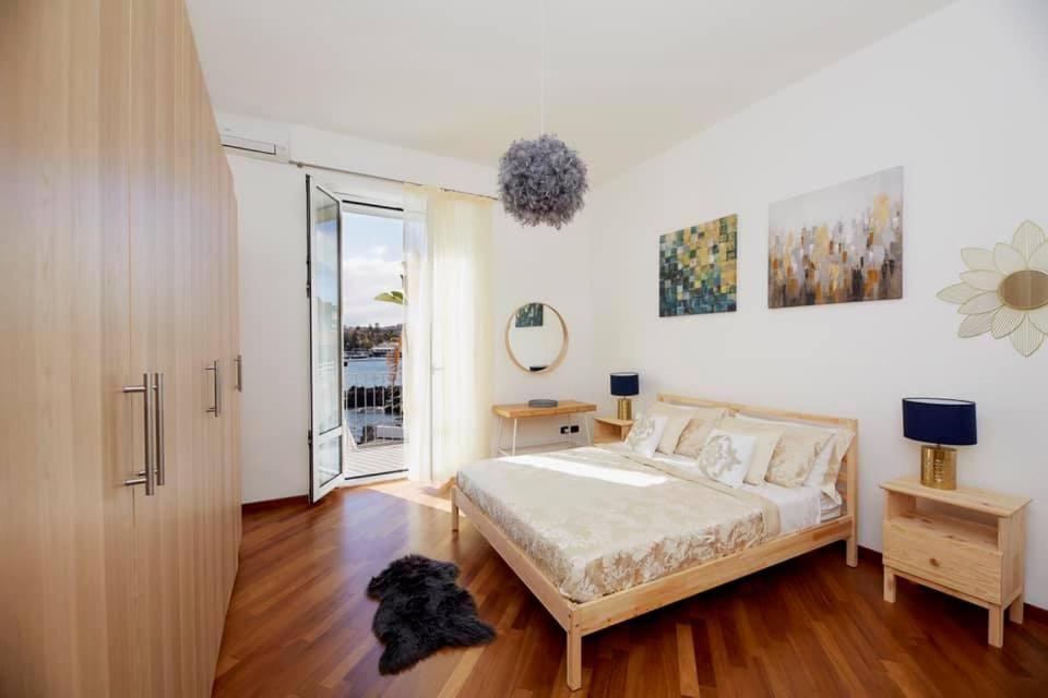 Idream Apartment & Rooms Катания Экстерьер фото